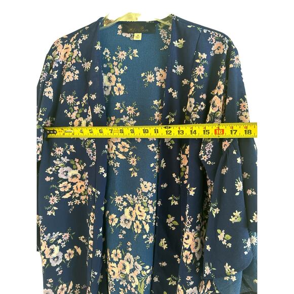 Blue Rain Ladies Blue with Flowers Lightweight Robe Size M Medium Fab Fit Fun - Picture 4 of 4